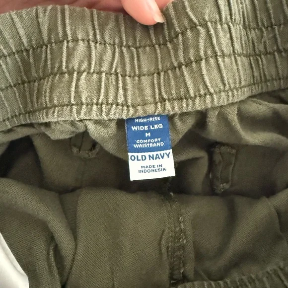 Old Navy High-Rise Wide Leg Pants in Olive - Picture 3 of 3